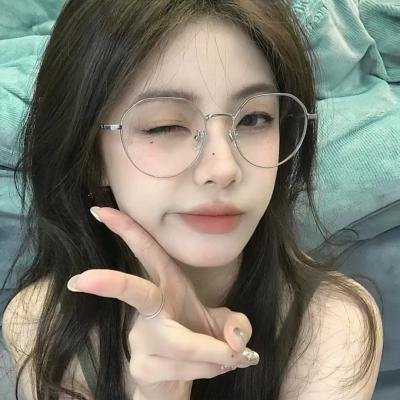 站起来的女孩